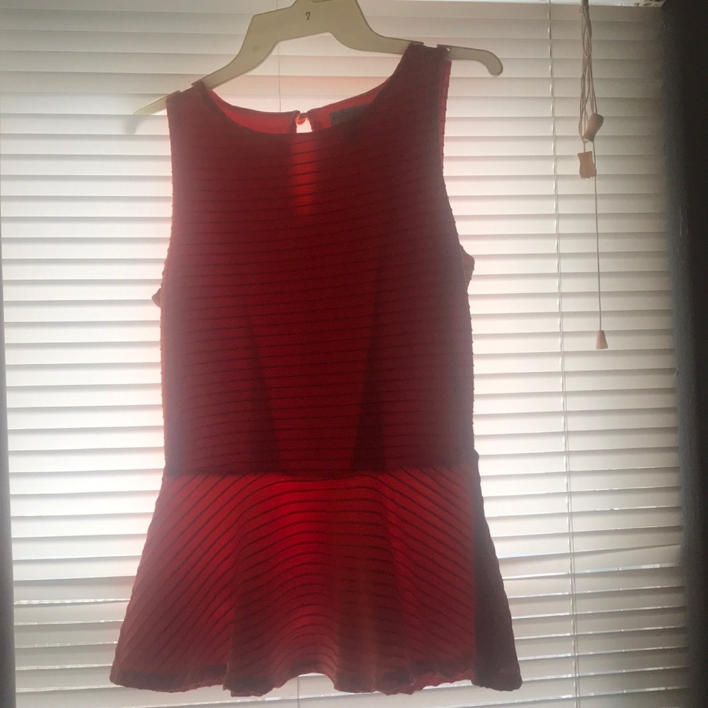 Sleeveless top // Dress Up Attire